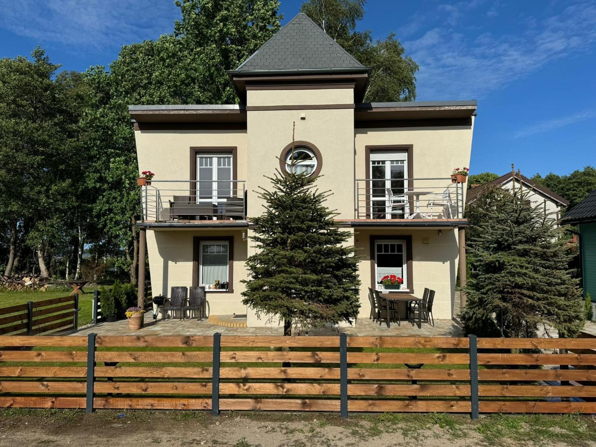 Domek Leba Nowecin Exterior photo